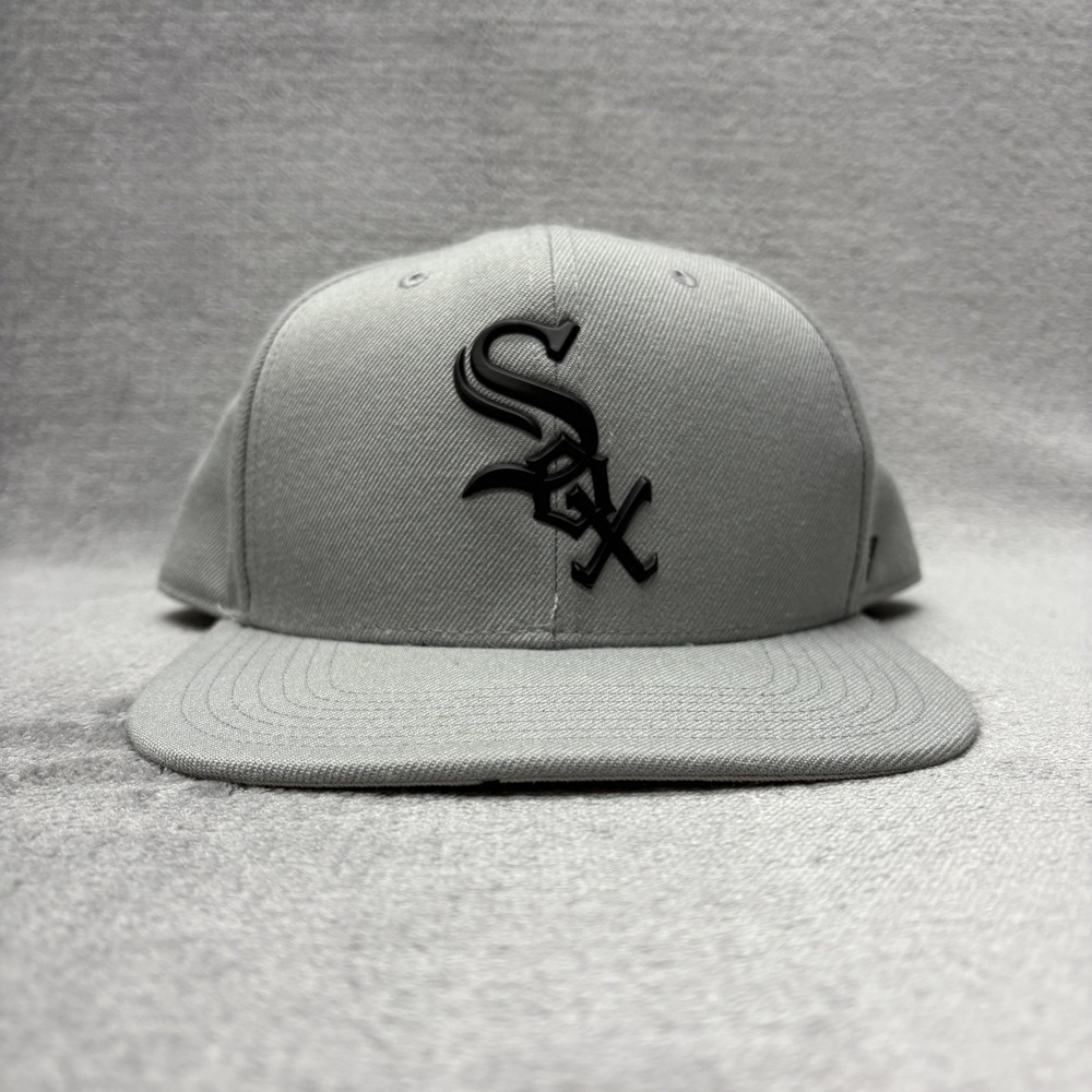 Chicago White Sox Hat Cap Snap Back Gray Black MLB Baseball Mens 47 Brand‎
